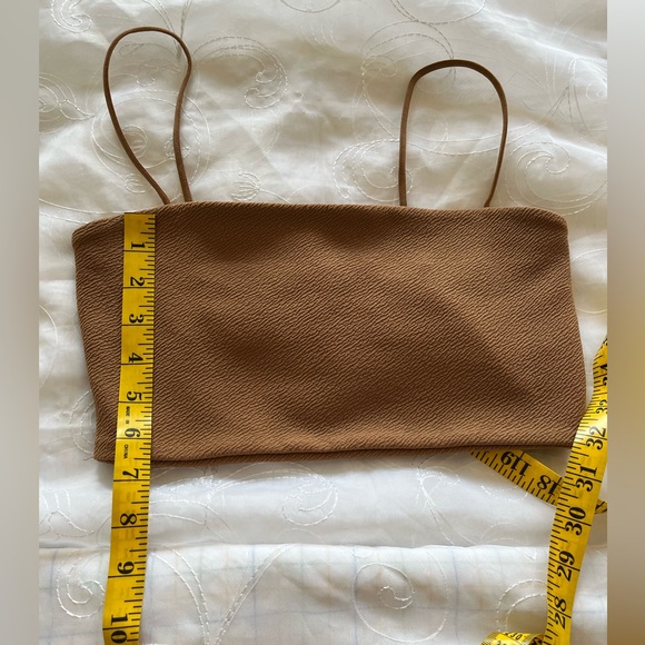 Boohoo Size 4 Sleeveless Tan Crop Top - Picture 2 of 7